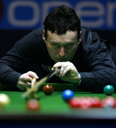 通过保持其 通过保持其