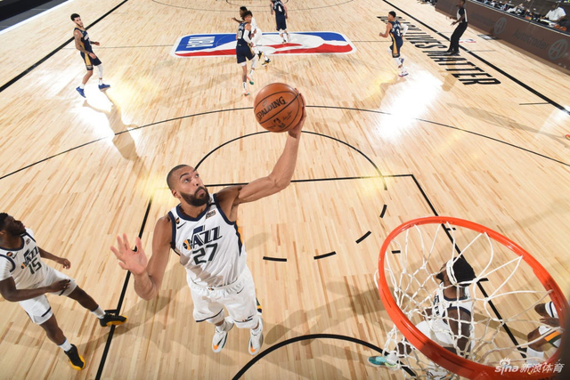 虽然在比赛 虽然在比赛