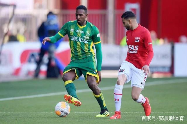 阿斯:尽管收到多份邀约,罗贝托仍在等待塞维利亚的邀请