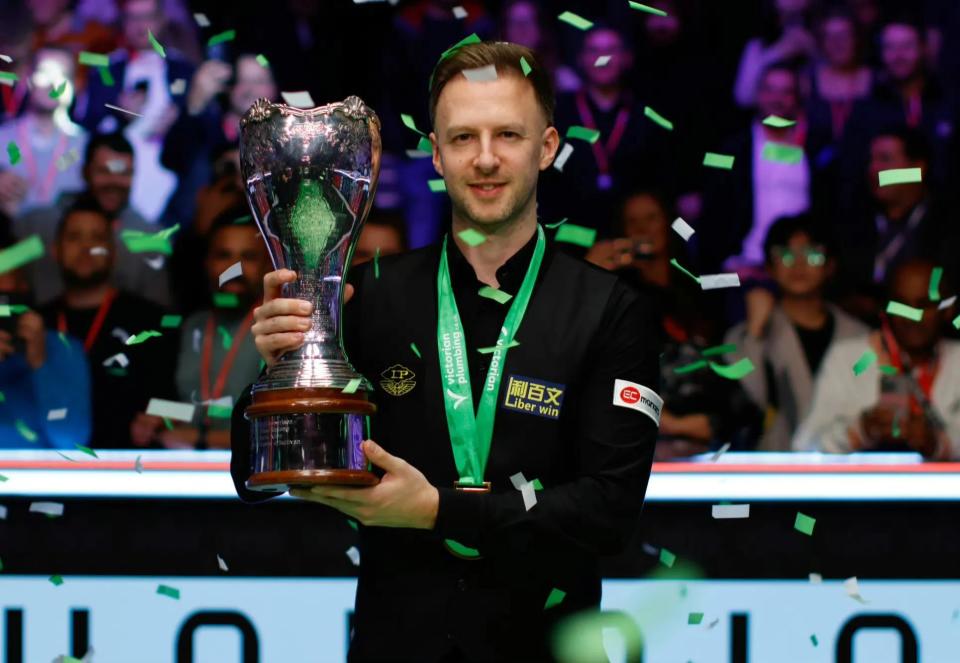 徐嘉仰泳的 徐嘉仰泳的