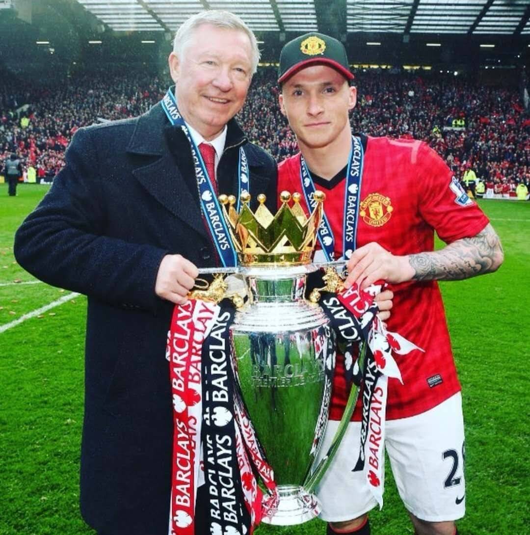 共同作用的 共同作用的